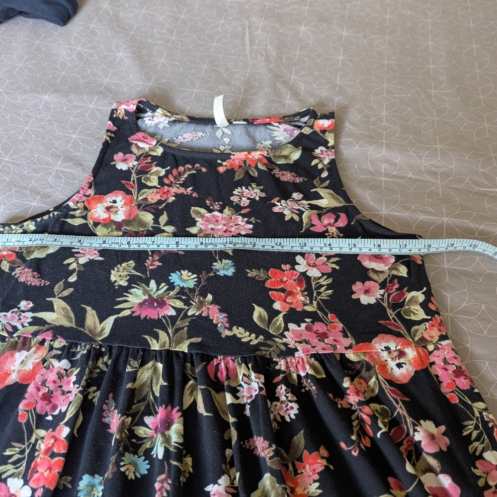 Floral Dress - Picture 3 of 6